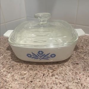 Corningware blue cornflower casserole dish with lid